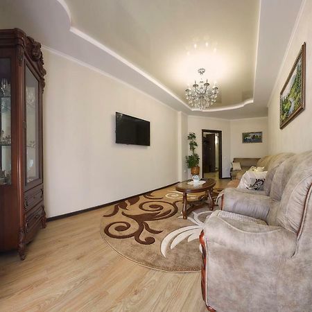 Luxury Apartament 2 Truszkavec Kültér fotó