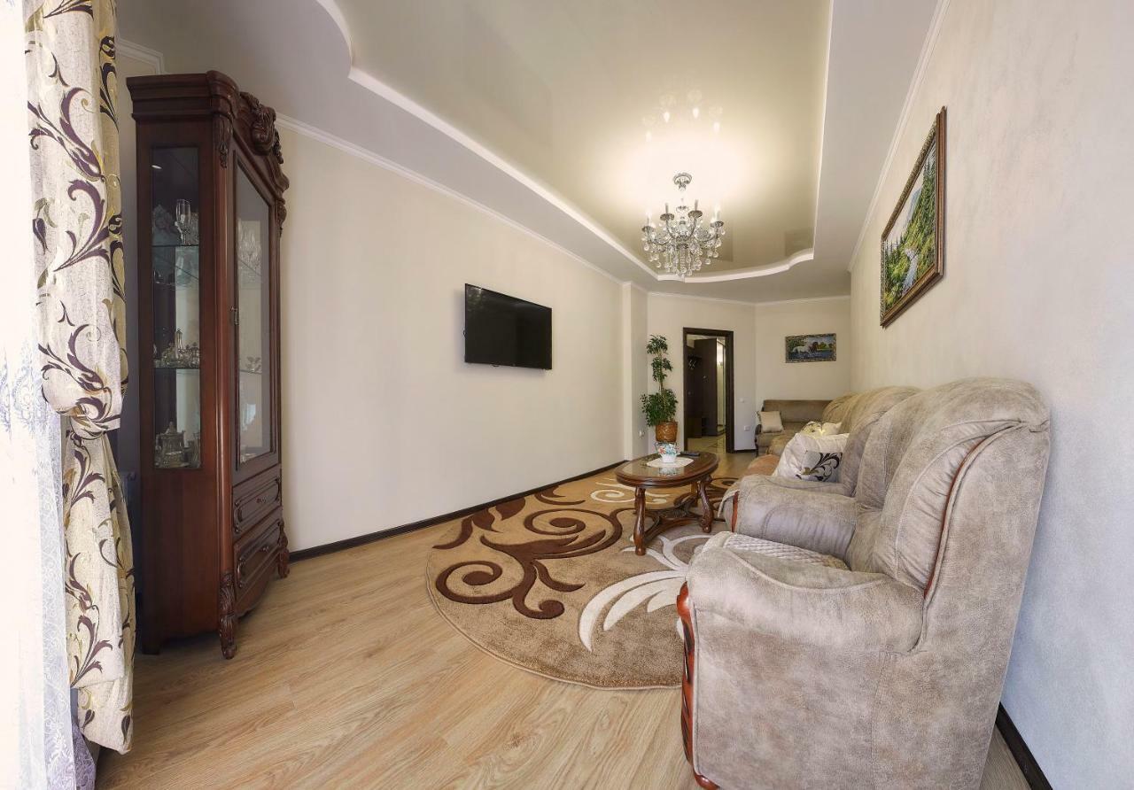 Luxury Apartament 2 Truszkavec Kültér fotó
