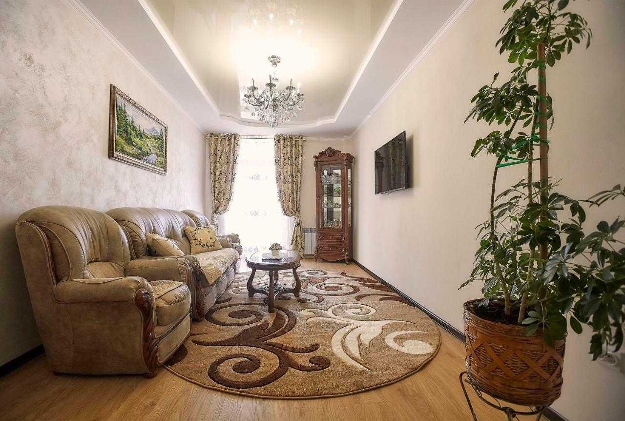 Luxury Apartament 2 Truszkavec Kültér fotó